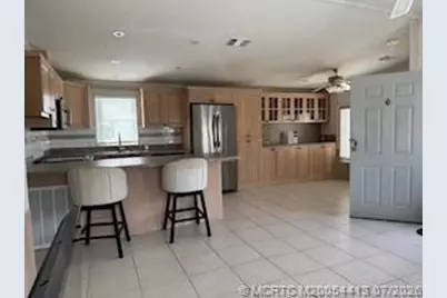 677 Nettles Boulevard, Jensen Beach, FL 34957 - Photo 5
