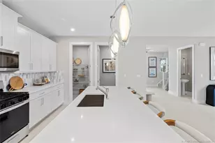 823 Prairie Ave SW, Palm City, FL 34990 - Photo 11