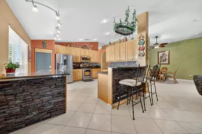 1106 SE Westminster Place, Stuart, FL 34997 - Photo 7