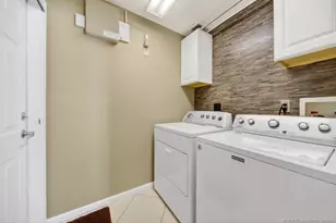 1106 SE Westminster Pl, Stuart, FL 34997 - Photo 27