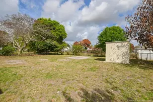 1365 SW Gastador Ave, Port Saint Lucie, FL 34953 - Photo 27