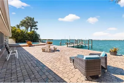 1811 Bayshore Drive, Fort Pierce, FL 34949 - Photo 41