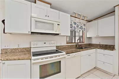 8205 Cinnamon Lane, Port Saint Lucie, FL 34952 - Photo 5