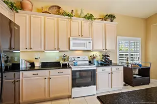 4981 SE Devenwood Way, Stuart, FL 34997 - Photo 15