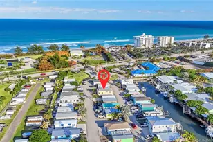 10851 S Ocean Dr, Jensen Beach, FL 34957 - Photo 31