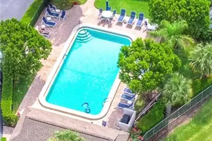 310 NE Golfview Circle, Stuart, FL 34996 - Photo 17