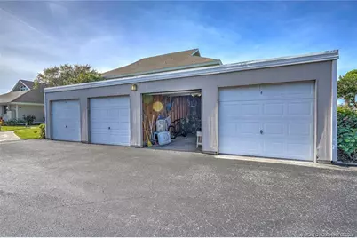 310 NE Golfview Circle #310, Stuart, FL 34996 - Photo 21