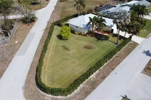 947 NW 13th St, Stuart, FL 34994 - Photo 3