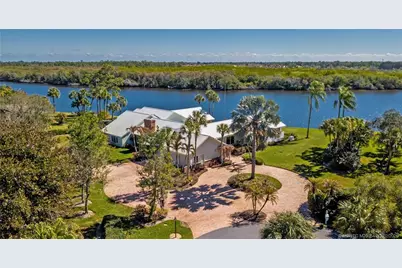 525 SW Perth Place, Palm City, FL 34990 - Photo 5