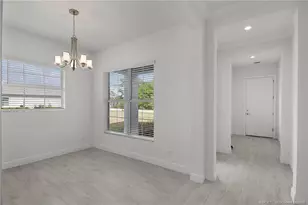 279 SE Via Bisento, Port Saint Lucie, FL 34952 - Photo 17