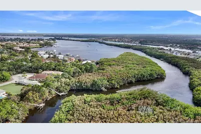 279 SE Via Bisento, Port Saint Lucie, FL 34952 - Photo 3