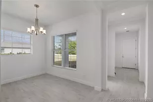 279 SE Via Bisento, Port Saint Lucie, FL 34952 - Photo 9