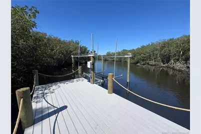 279 SE Via Bisento, Port Saint Lucie, FL 34952 - Photo 1