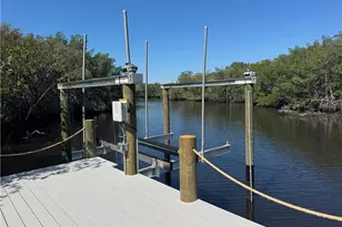 279 SE Via Bisento, Port Saint Lucie, FL 34952 - Photo 1