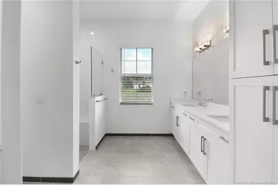 279 SE Via Bisento, Port Saint Lucie, FL 34952 - Photo 31