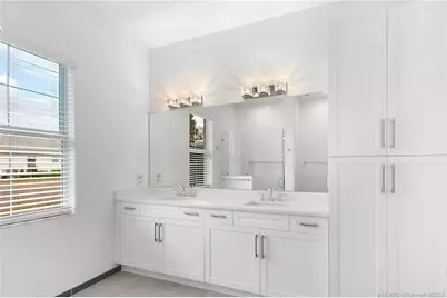 279 SE Via Bisento, Port Saint Lucie, FL 34952 - Photo 33