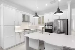 279 SE Via Bisento, Port Saint Lucie, FL 34952 - Photo 17