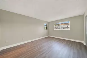 2950 SE Ocean Blvd, Stuart, FL 34996 - Photo 11