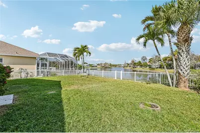 713 NW Waterlily Place, Jensen Beach, FL 34957 - Photo 23