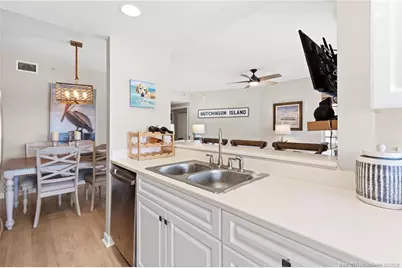 5799 NE Island Cove Way #1106, Stuart, FL 34996 - Photo 15