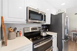 5799 NE Island Cove Way, Stuart, FL 34996 - Photo 17