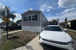 3081 E Mayaguana Ln, Lake Worth, FL 33462 - Photo 3