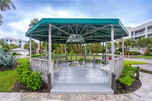 184 NE Edgewater Dr, Stuart, FL 34996 - Photo 3