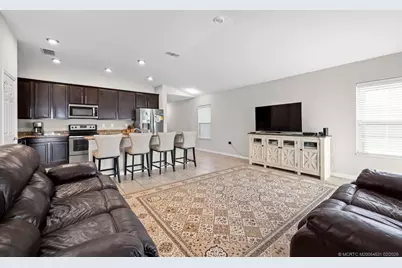 5140 NW Pine Trail Circle, Port Saint Lucie, FL 34983 - Photo 11