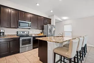 5140 NW Pine Trail Cir, Port Saint Lucie, FL 34983 - Photo 5