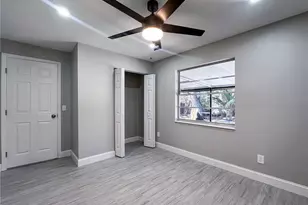 315 SE Norfolk Blvd, Stuart, FL 34997 - Photo 17