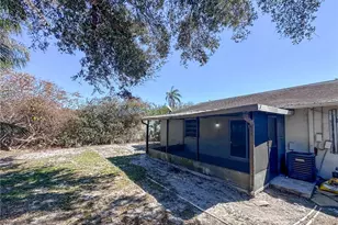 315 SE Norfolk Blvd, Stuart, FL 34997 - Photo 23