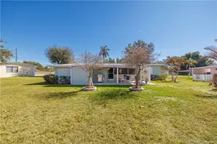 2814 SE Treasure Island Rd, Port Saint Lucie, FL 34952 - Photo 33