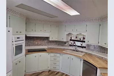 8629 Crown Drive, Boynton Beach, FL 33436 - Photo 3