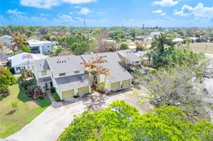 973 NW Spruce Ridge Dr, Stuart, FL 34994 - Photo 27