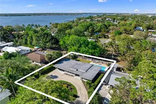 530 SW Manor Dr, Stuart, FL 34994 - Photo 5