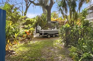 4276 SE Palmetto St, Stuart, FL 34997 - Photo 9