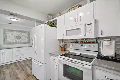 2602 SE Jackson Street, Stuart, FL 34997 - Photo 17