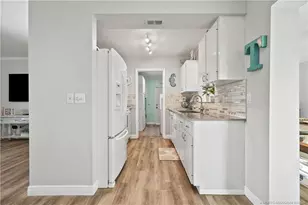 2602 SE Jackson St, Stuart, FL 34997 - Photo 15