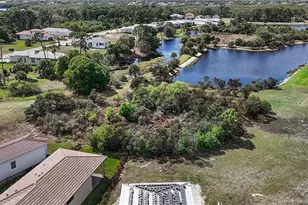 299 SE Via Sangro, Port Saint Lucie, FL 34952 - Photo 13