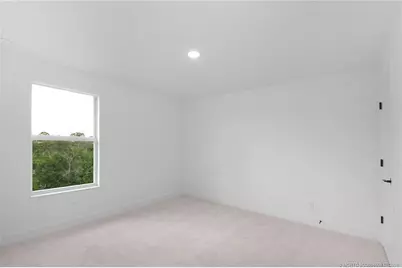 299 SE Via Sangro, Port Saint Lucie, FL 34952 - Photo 37