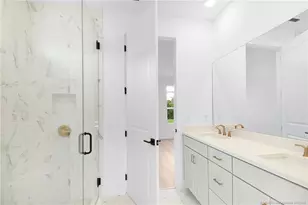 299 SE Via Sangro, Port Saint Lucie, FL 34952 - Photo 23