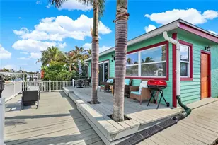 84 Aqua Ra Dr, Jensen Beach, FL 34957 - Photo 43