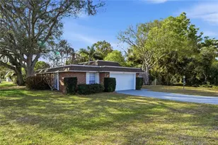 2195 43rd Ave, Vero Beach, FL 32960 - Photo 3