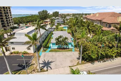 711 S Ocean Drive, Fort Pierce, FL 34949 - Photo 3