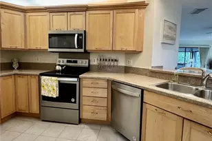 6295 SE Charleston Pl, Hobe Sound, FL 33455 - Photo 9