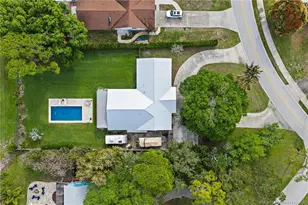 1763 NW Spruce Ridge Dr, Stuart, FL 34994 - Photo 3