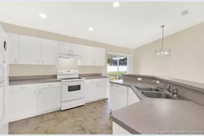 2361 SE Mariposa Avenue, Port Saint Lucie, FL 34952 - Photo 11