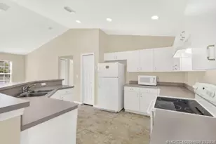 2361 SE Mariposa Ave, Port Saint Lucie, FL 34952 - Photo 15