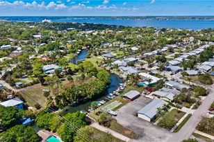 1309 SE 8th St, Stuart, FL 34996 - Photo 29