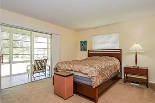 98 Spring Lake Dr, Vero Beach, FL 32962 - Photo 15